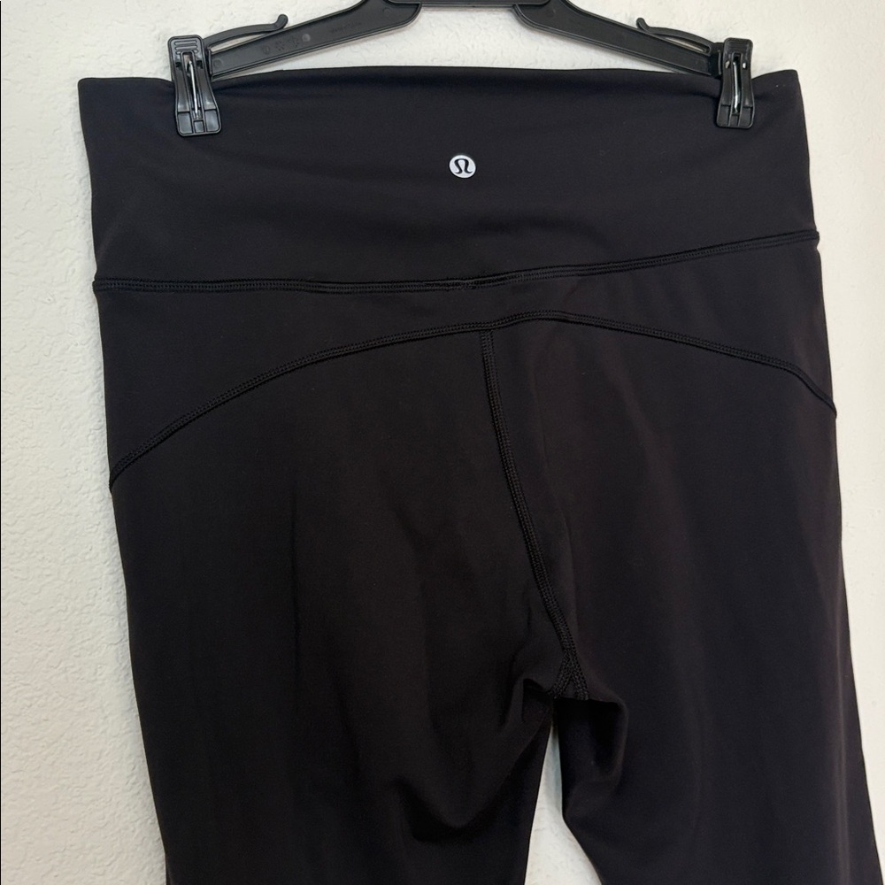 NEW Lululemon In Movement 7/8 Tight *Everlux 25"
Black Size 10 - Picture 4 of 6
